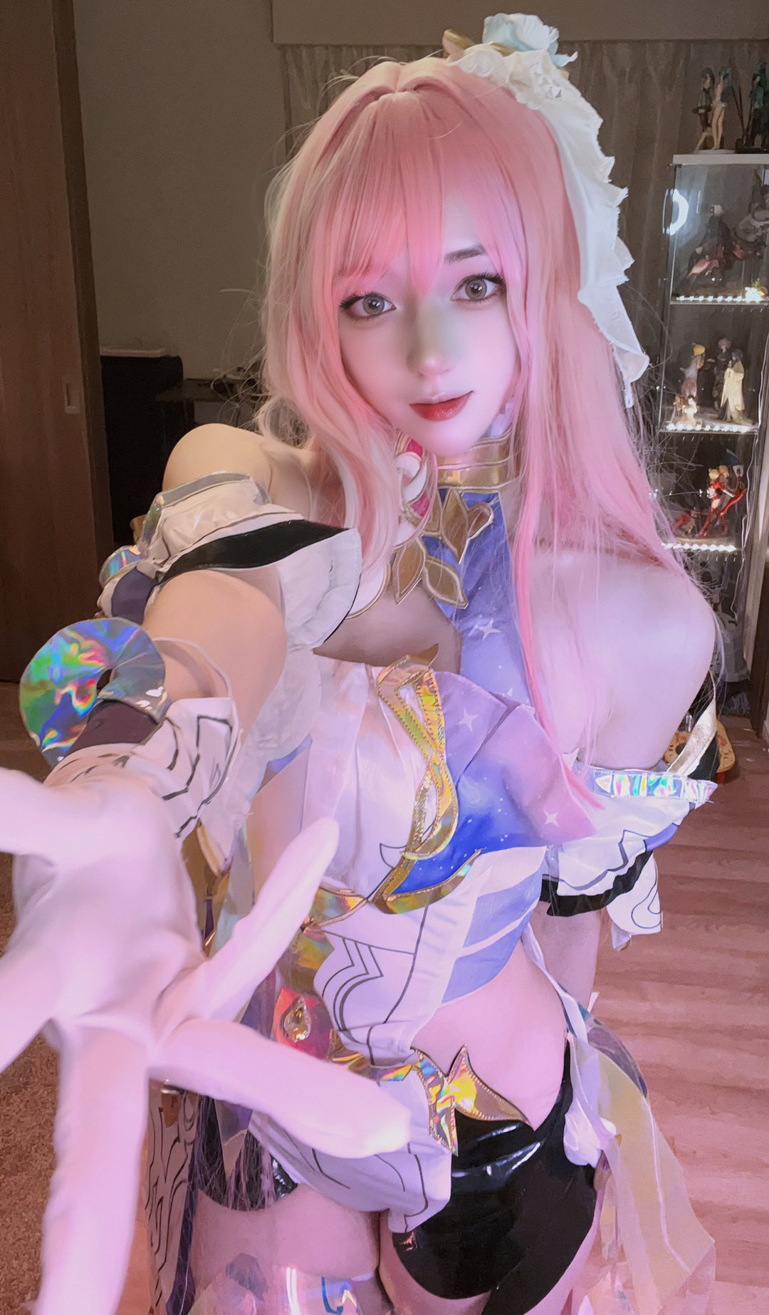 横劈、竖劈,怎么劈都很长!《兔田Nini》一字马简直是日常!