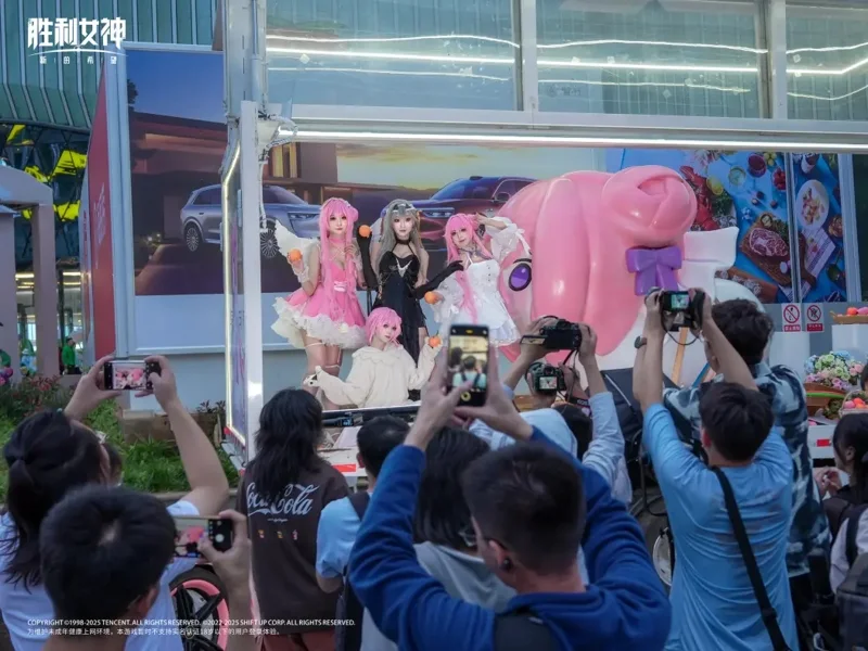 名Coser「菌烨」还原《胜利女神:妮姬》桃乐丝!跟着Doro卡车巡回!