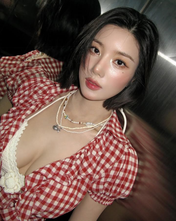 韩国泼水节「水炸弹」女神《权恩妃》火辣比基尼HIGH翻全场!