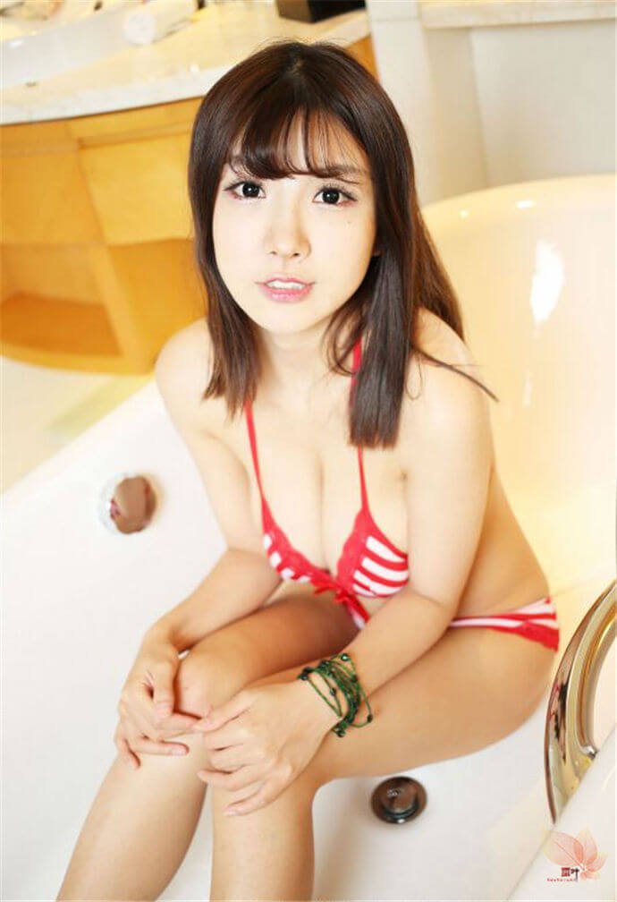 晓美清纯可爱素颜性感生活照