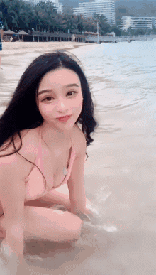 我们要飞到那遥远地方 看一看这世界还是多么的美好