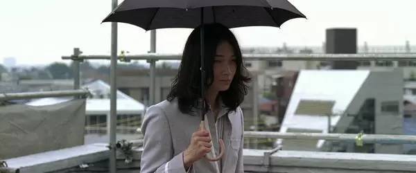 《瑞普·凡·温克尔的新娘》岩井俊二把女优的故事拍到唯美！