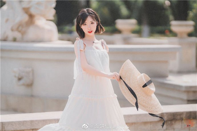 白皙丰满