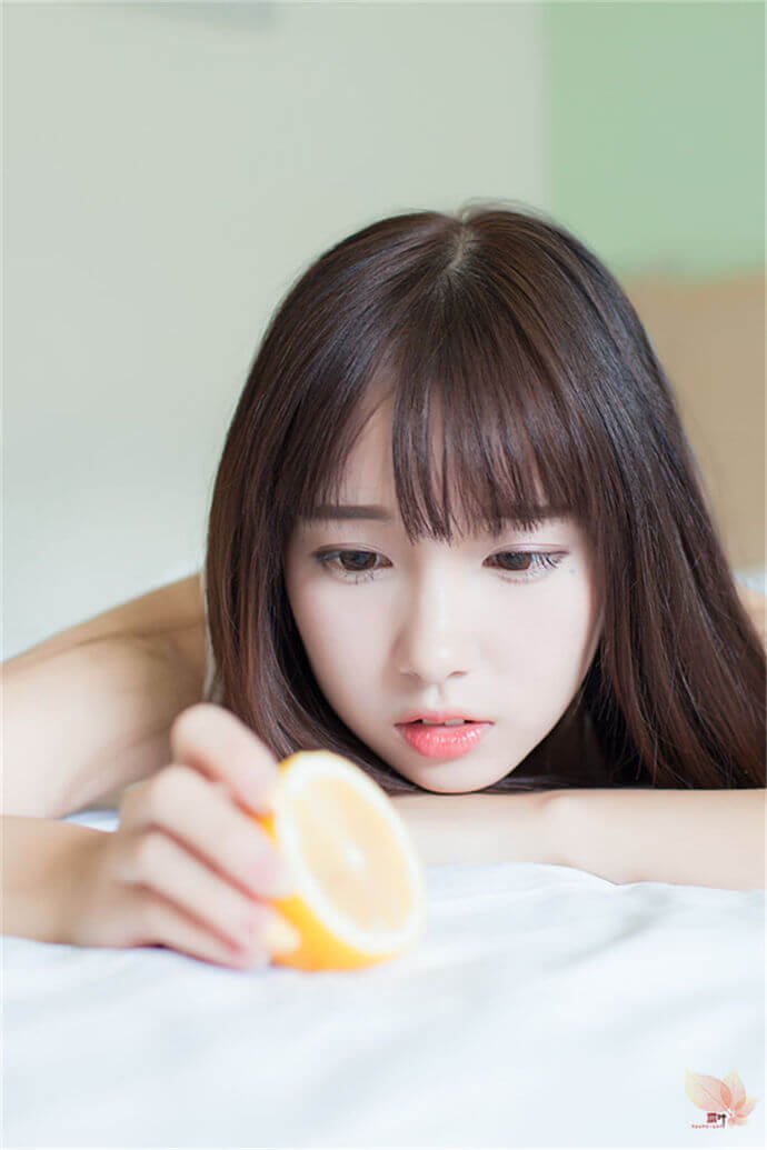 甜甜的少女与柠檬2