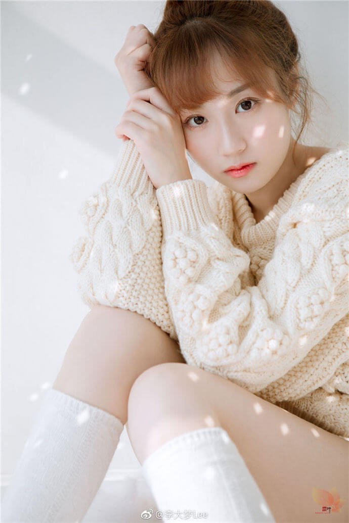 雪和云飘进梦里，我奔向你……