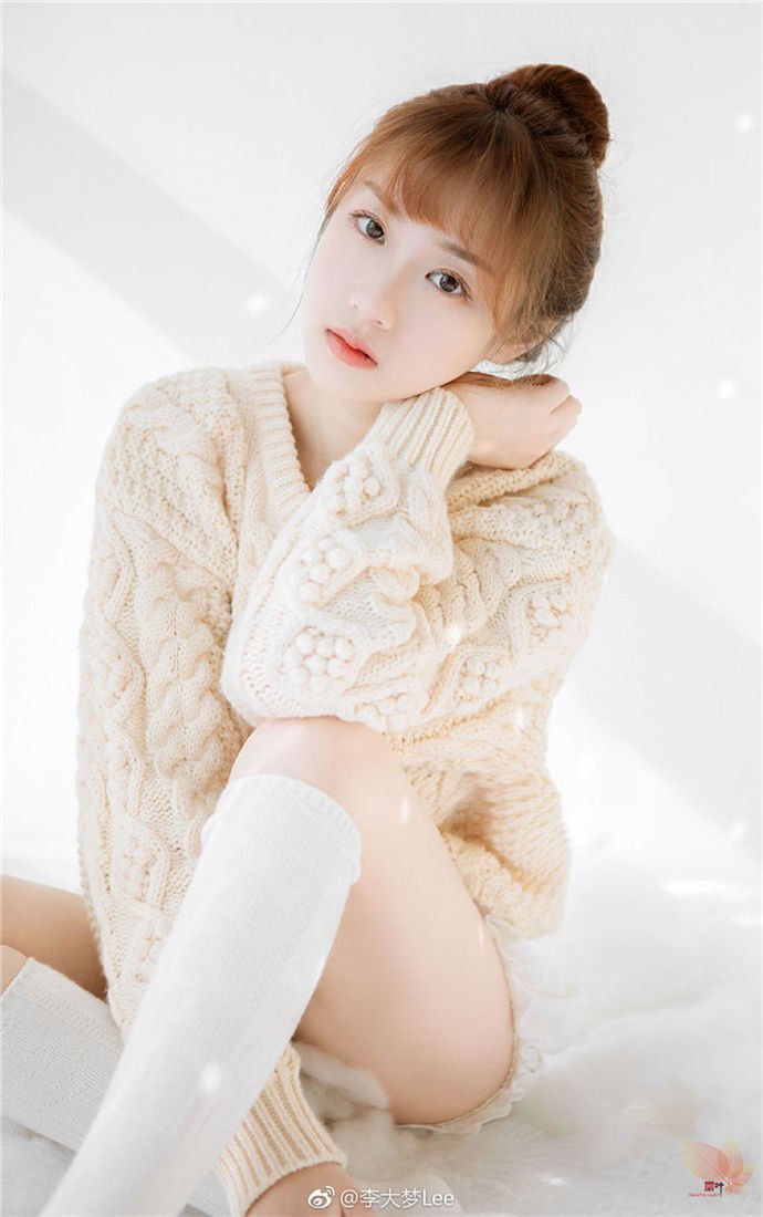 雪和云飘进梦里，我奔向你……