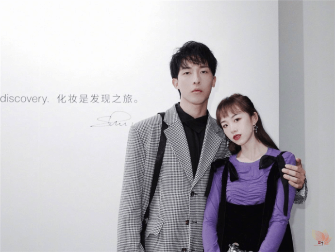 蹭热度：阿沁宣布和刘阳分手！貌美如花vs下半身冲动