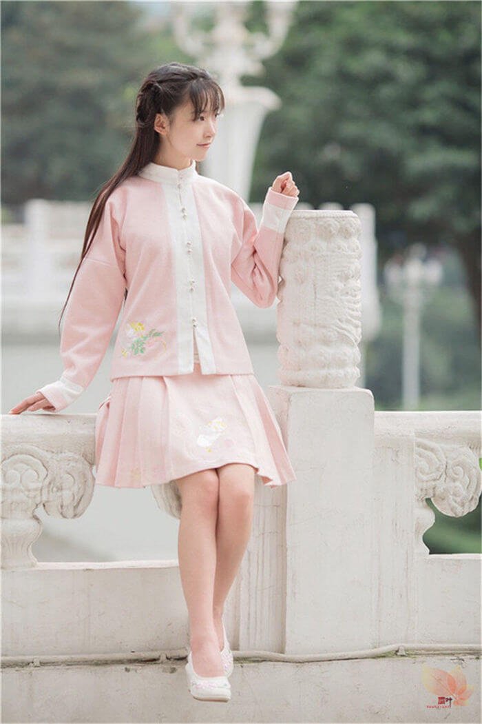 半藏森林：喜欢穿汉服的古典少女