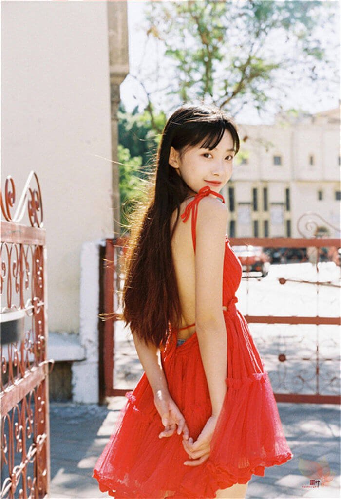 半藏森林：喜欢穿汉服的古典少女