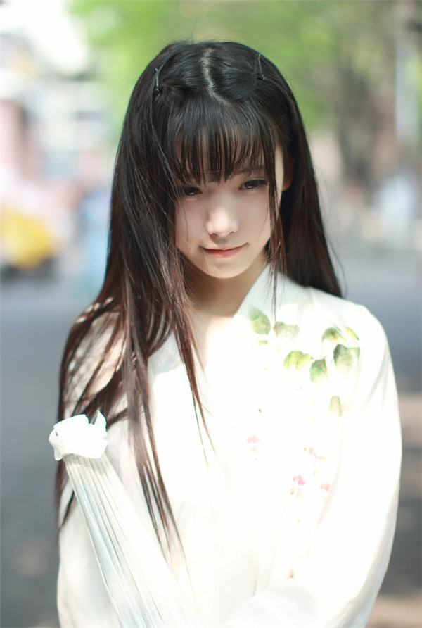 半藏森林：喜欢穿汉服的古典少女