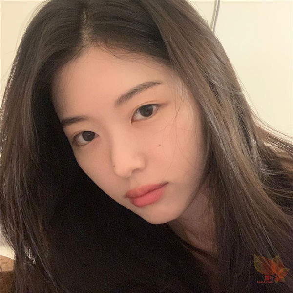 INS美女yenaac：有点全智贤的感觉