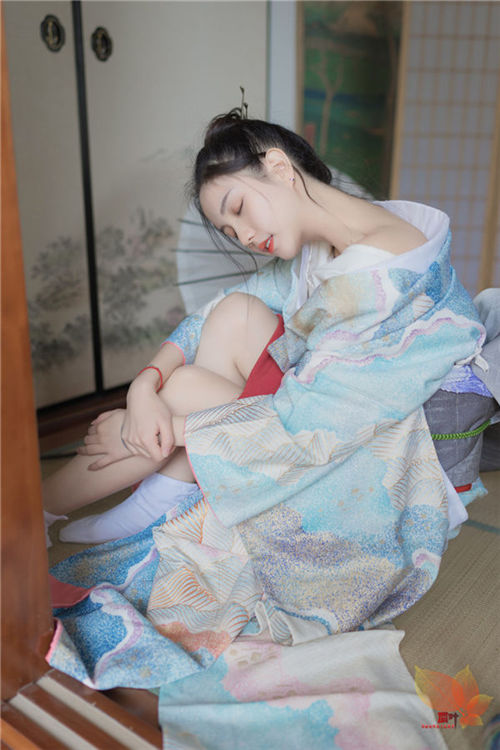 穿和服的小姐姐组图：真是美腻了！
