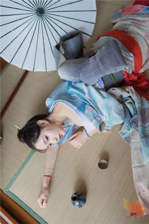 穿和服的小姐姐组图：真是美腻了！