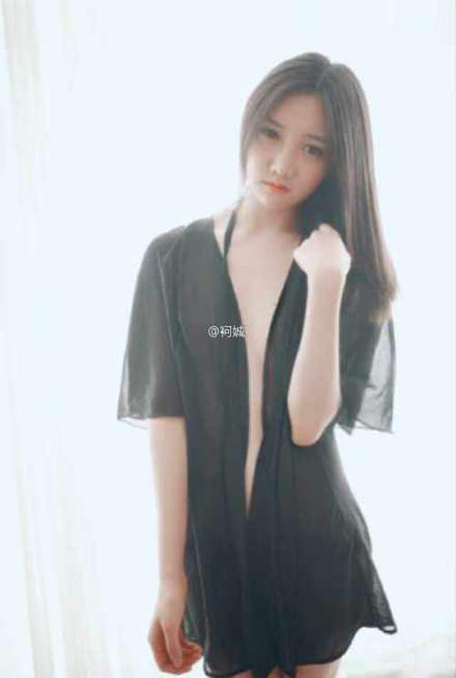 内涵图：惨不忍睹的贫乳大赛