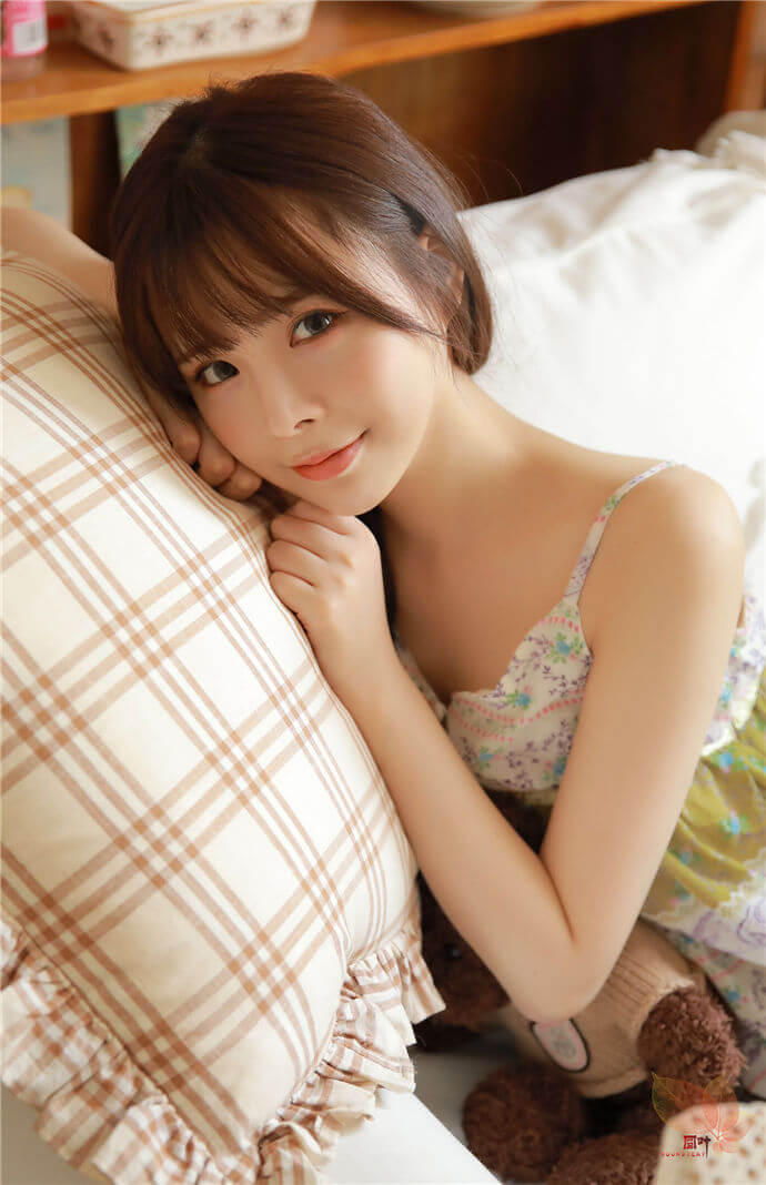 邻居小姐姐2.jpg