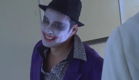 《小丑》热搜狂飙７４万！关键字一搜发现「暗黑周董版Joker小丑」！