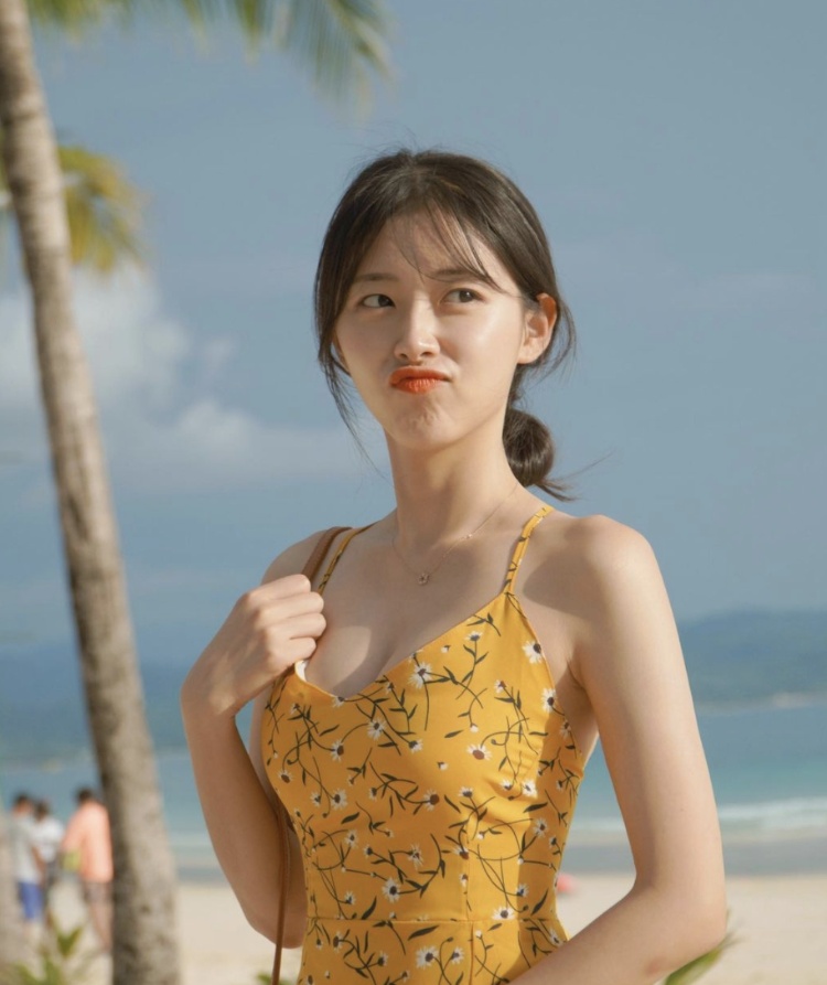 打败IU、秀智！首位韩国烧酒「素人」代言人是她，打破惯例获得名气认证