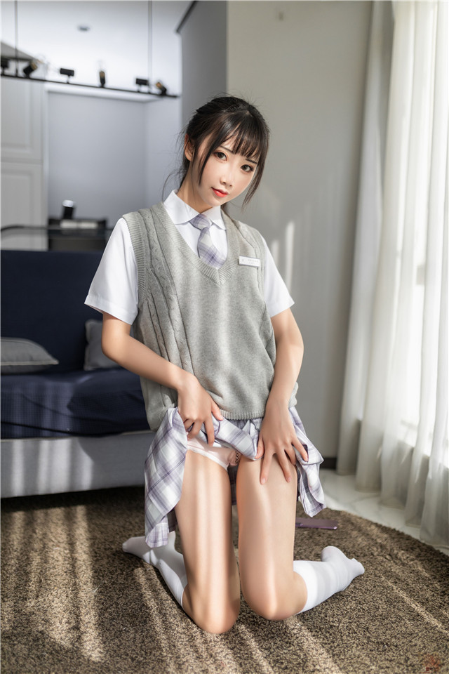 面饼仙儿 - 制服少女 