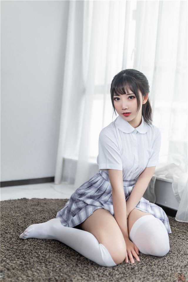 面饼仙儿 - 制服少女 