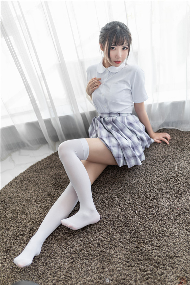 面饼仙儿 - 制服少女 