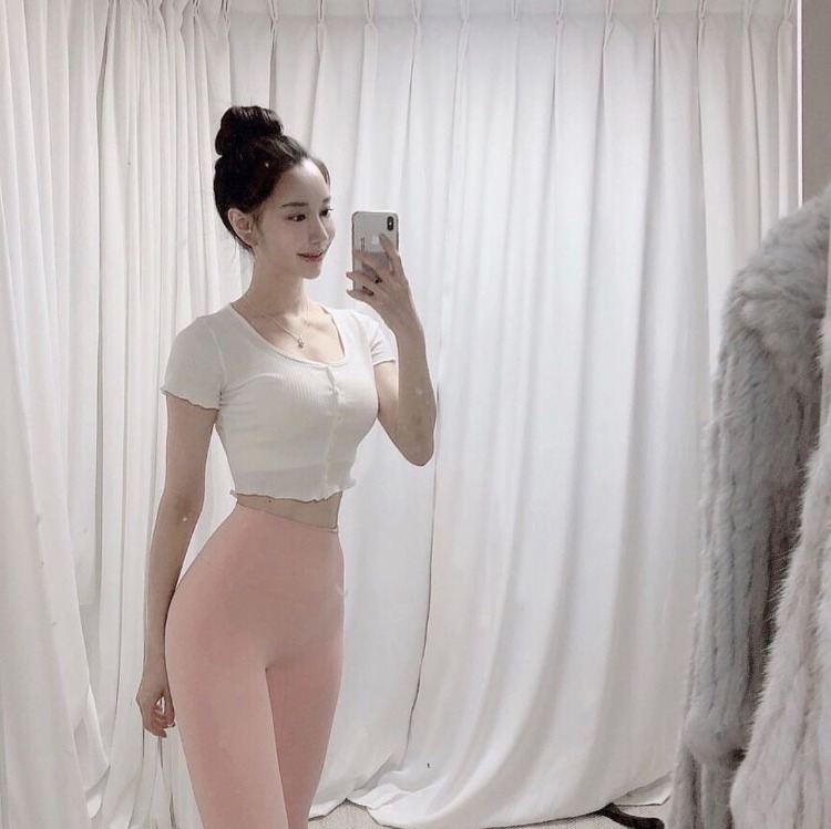 天菜级别的皮拉提斯「正妹老师」！仙女神颜值和惊人好身材