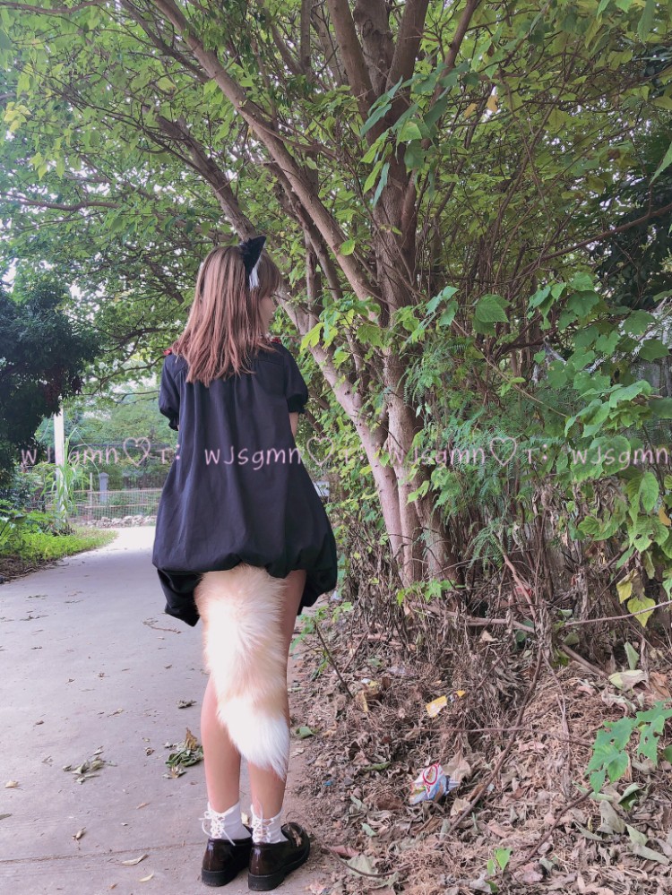 推特福利姬小鹿酱