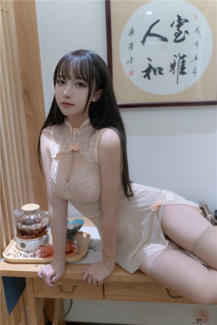 主播 过期米线线喵 之 水下旗袍