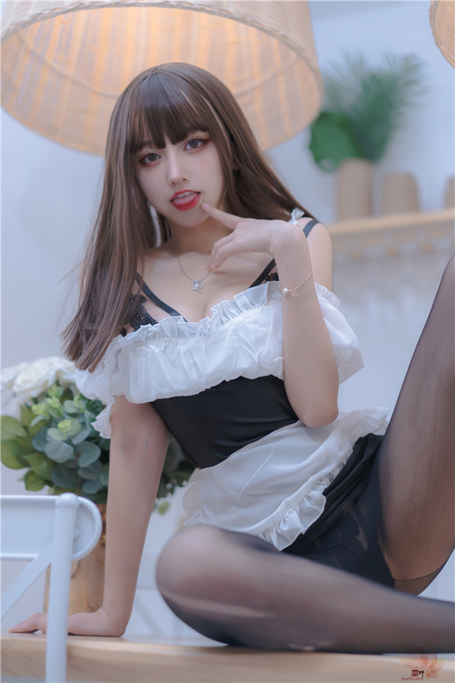 主播 过期米线线喵 之 女仆使用手册