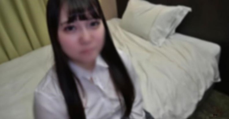 未经处理的猫和摇曳的大白兔。 FC2-PPV