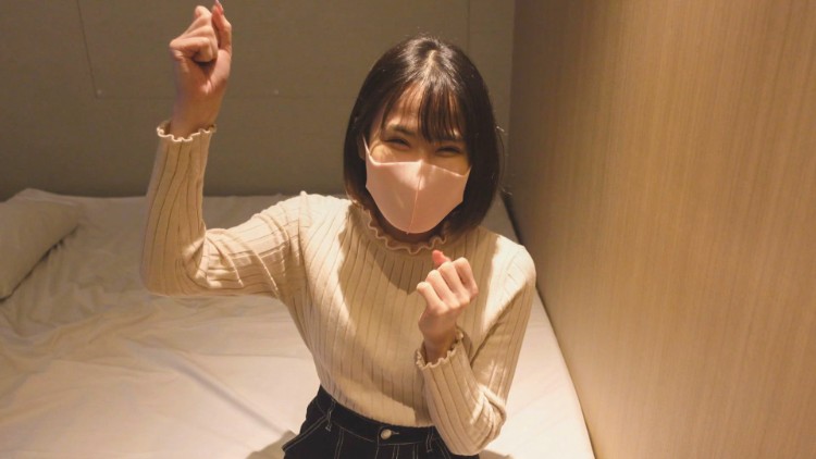 苗条美丽的女孩的偶像脸与最可爱的孩子
