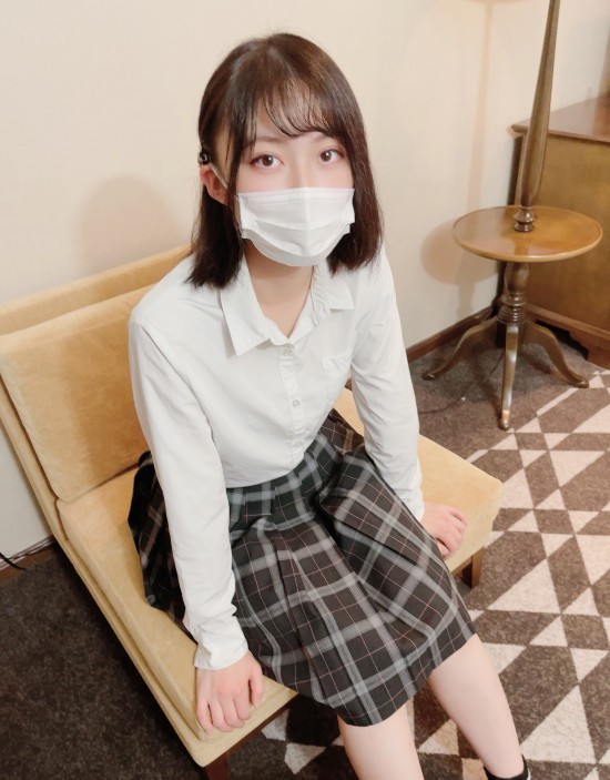 田舎で見つけた清纯派女子◯生！！制服が似合いすぎるのは必然でした。