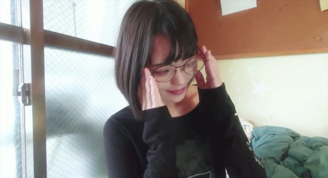 【無】【個撮】都立商業科のクラスメイト、不思議メンヘラな美〇女。FC2-PPV-3113403