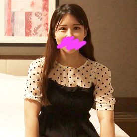 【颜晒し】【流出】名门保●园で先生しているF杯グラマーに浓厚プレス