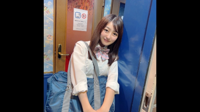 合唱部のコンクールに向け直向きに練習に励む女子生徒 
