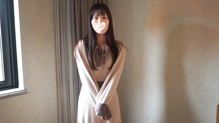 小遣いを稼ぐ清楚系美脚女子。 FC2-PPV
