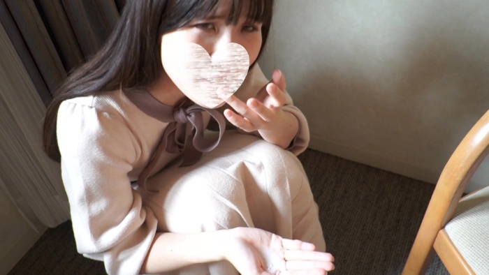 小遣いを稼ぐ清楚系美脚女子。 FC2-PPV