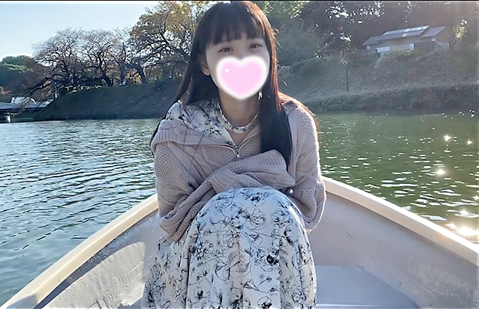 清新的空气，又是极品美女。樱花 18 岁