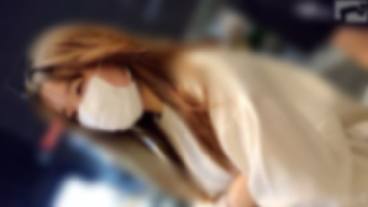 像里美一样天真的本地小辈。