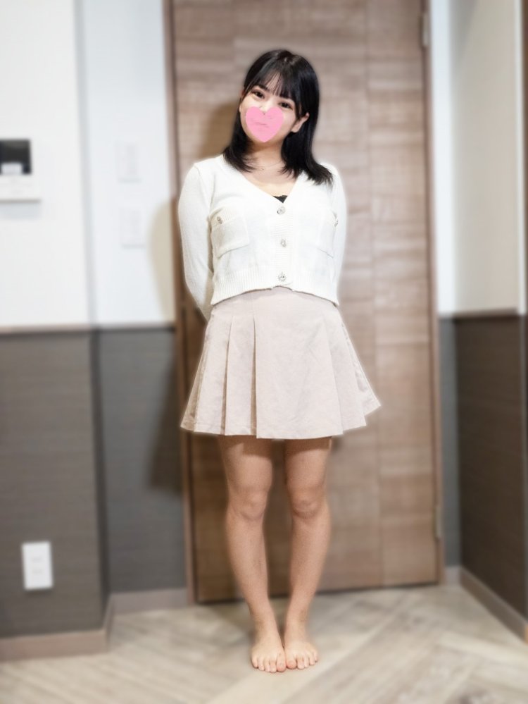 【H杯】ろり顔天然の女子大生。