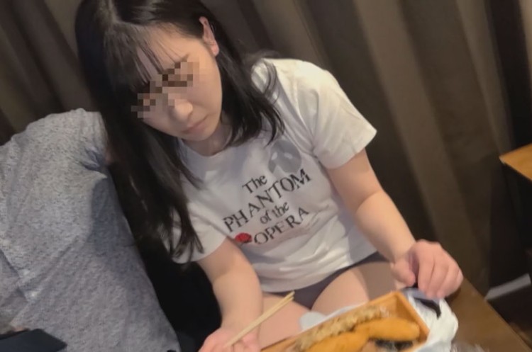 【個人】自宅に軟禁