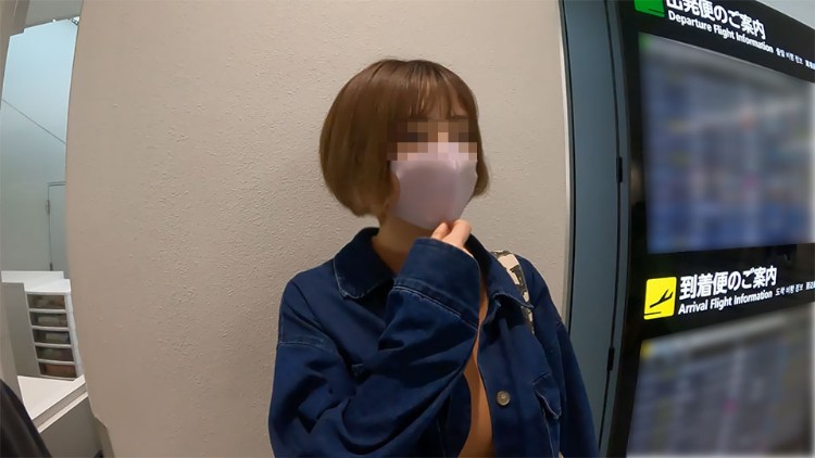 『篠田 麻里子似』