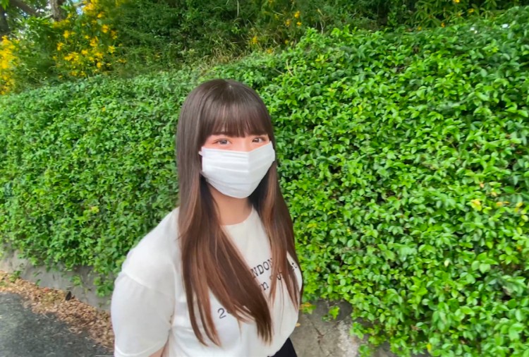 F 罩杯爆炸美女偶像的泳池约会