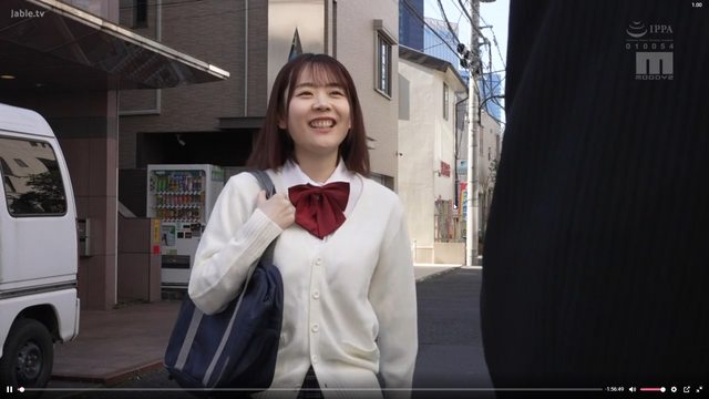 PTT乡民盘点《整形完声势直上的５位AV女优》网友：最后一位凑数的吗？