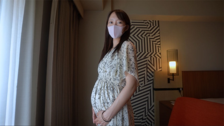 18岁怀孕7个月超美主妇