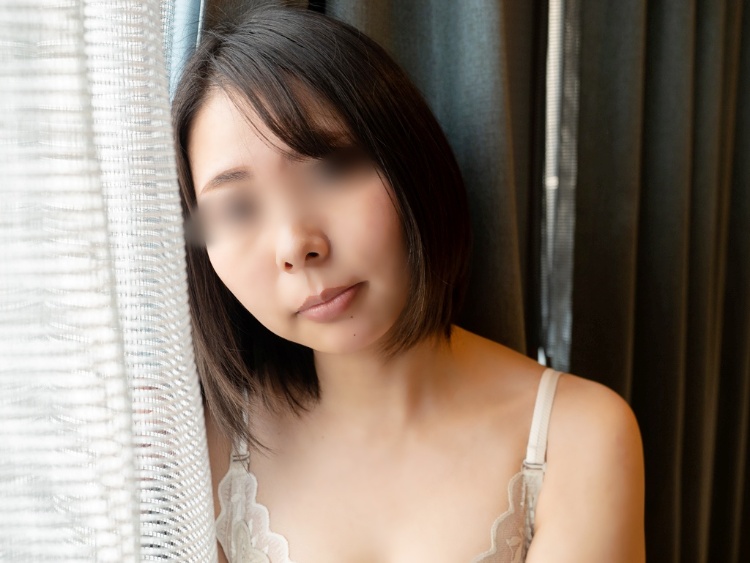 40多岁的美丽妻子，看起来像泷太惠......
