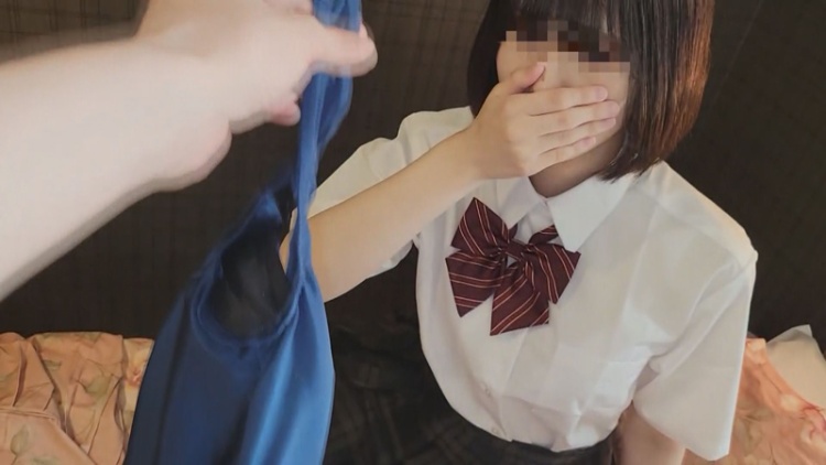 清醒可爱白皙美女