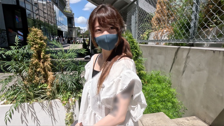 H罩杯超，蓬松美胸，白皙丝滑肌肤！ 