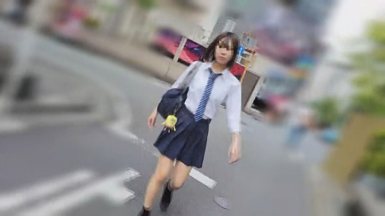 附近的拉面店之一*的辣妹。