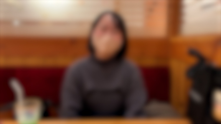 心理科四年级生小由纪（22岁）