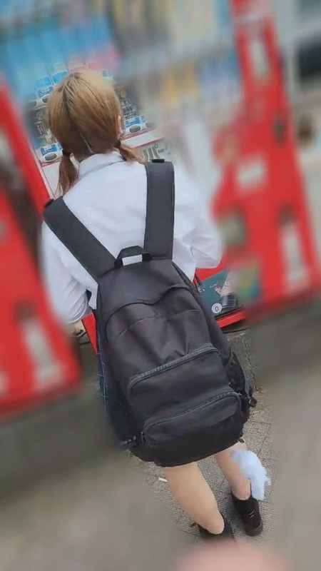 双胞胎美少女，被叫到酒店